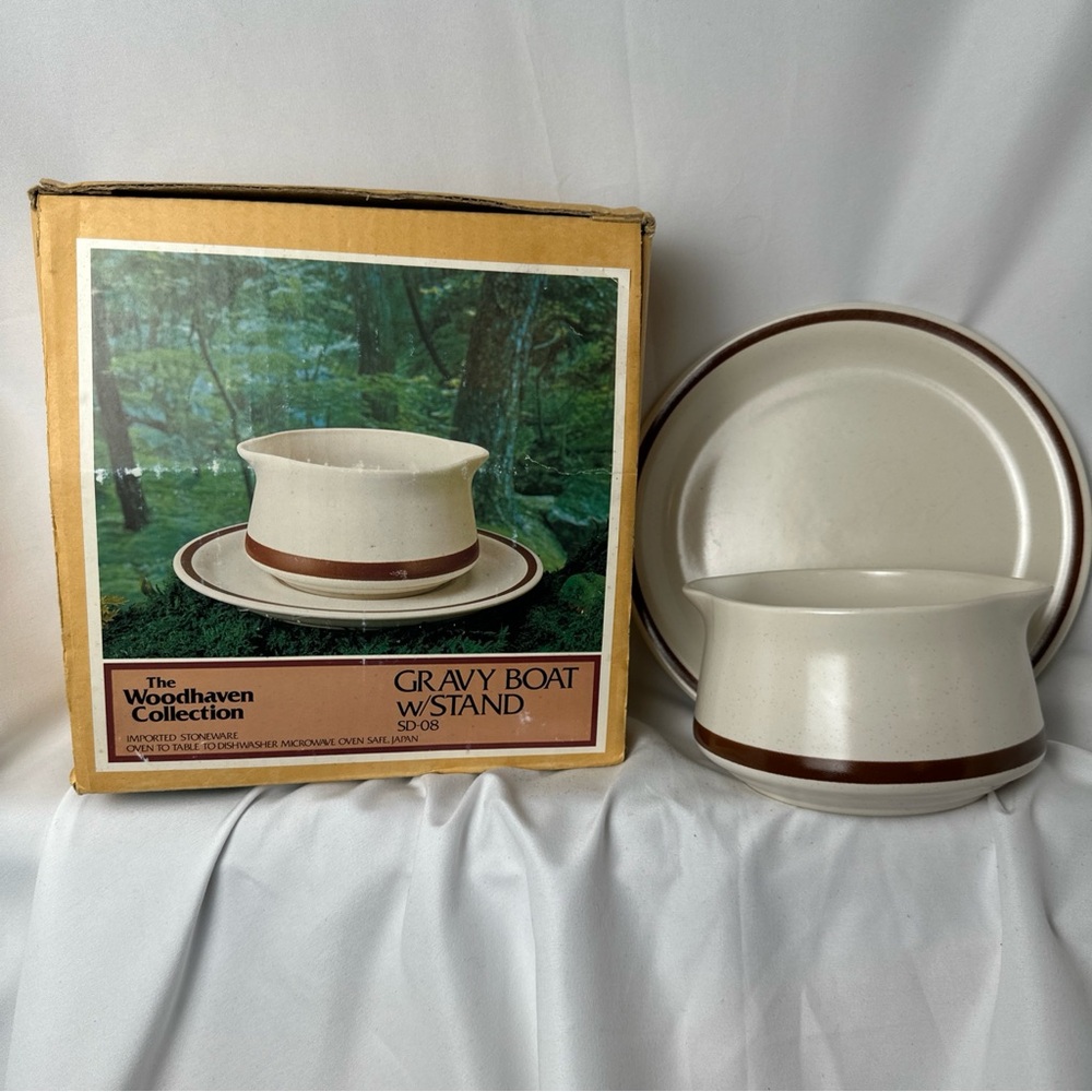 Vintage Woodhaven Collection Sandusky Stoneware Gravy Boat Server  Original Box